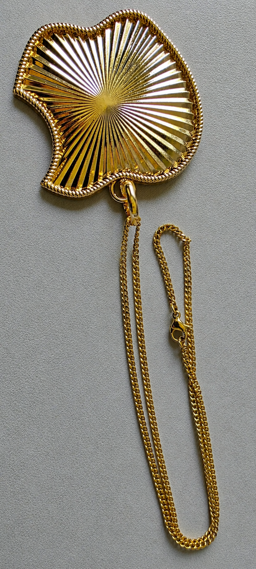 Apple Pendant with 18" Cuban Chain.