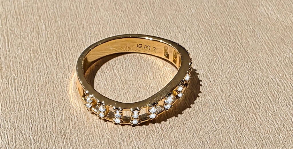 Golden Cage Band Ring Size 7