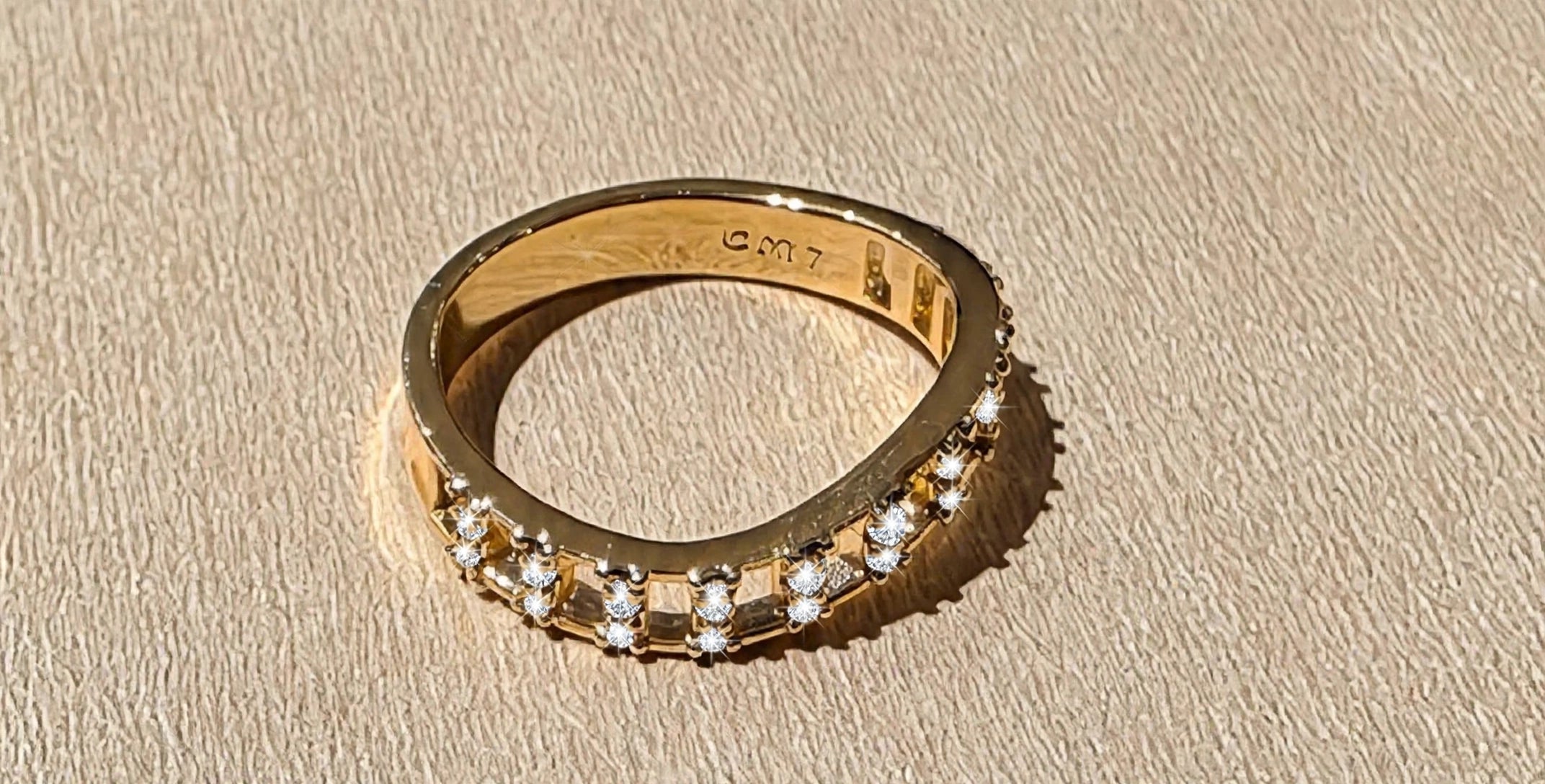 Golden Cage Band Ring Size 7