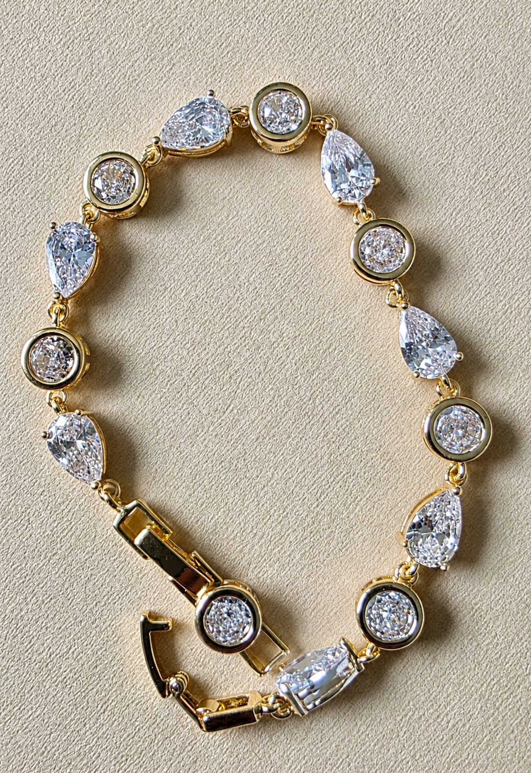 The Eternal Teardrop Tennis Bracelet 7"