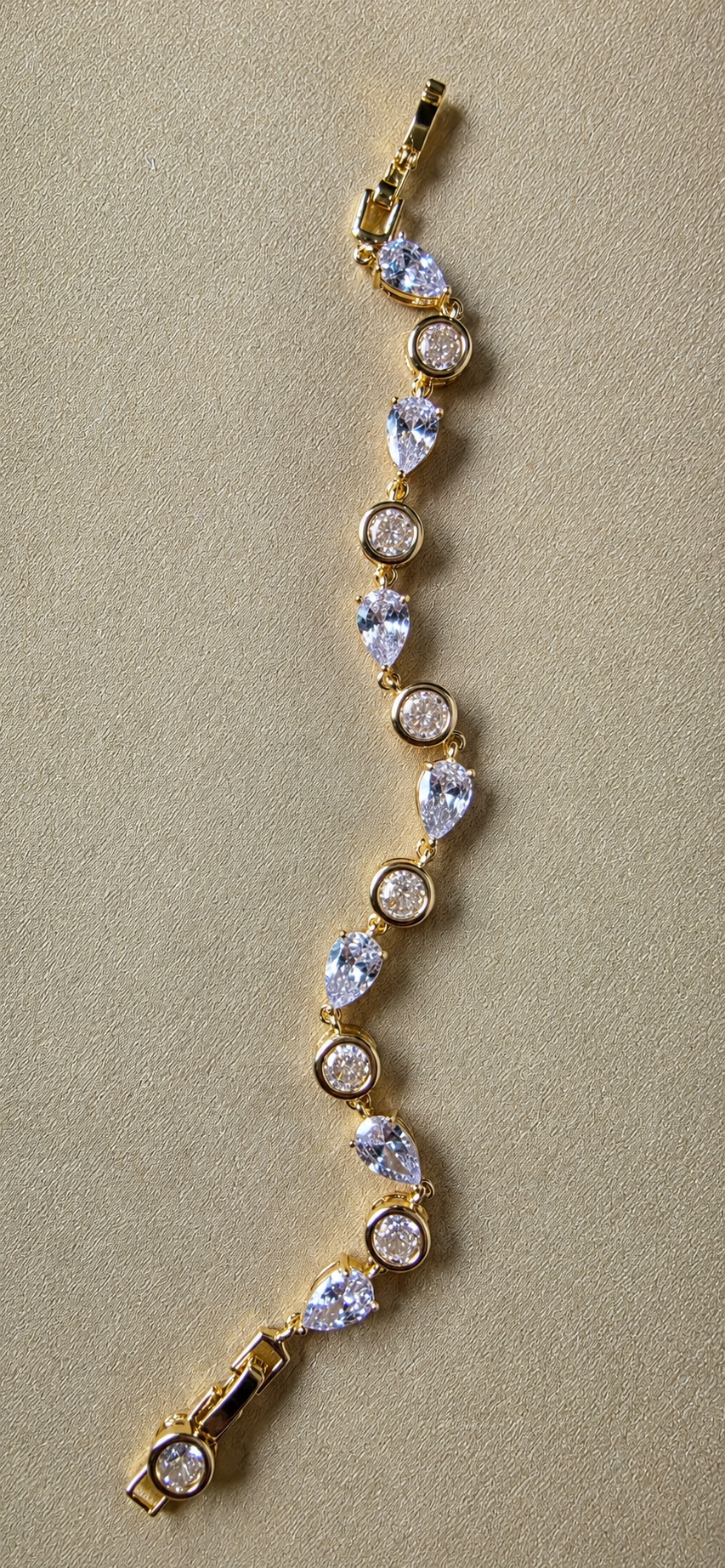The Eternal Teardrop Tennis Bracelet 7"