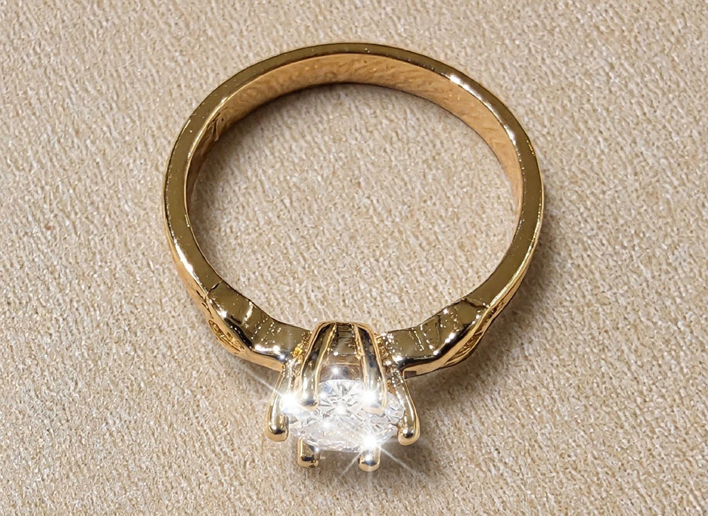 Solitaire CEO Ring Size 7